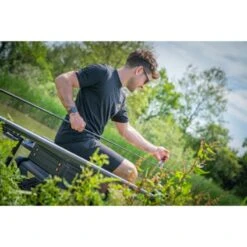 Guru Black Gradient Connect Tee 11 Guru Black Gradient Connect Tee -Fox Verkoopwinkel 5692236Guru Black Gradient Connect Tee 2